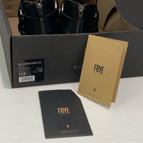 Frye Ray Harness Back Zip Black Size 7.5 Stacked Block Heel - Picture 17 of 17